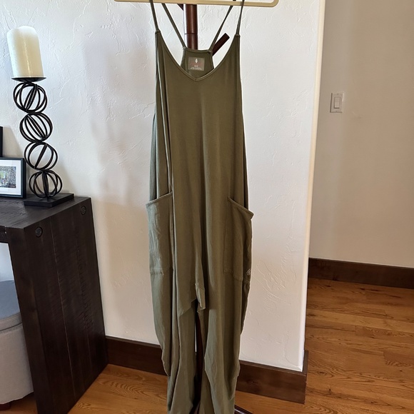 LIKE NEW Free People Hot Shot Onesie in Sea Grass (Size XS) - Picture 3 of 9